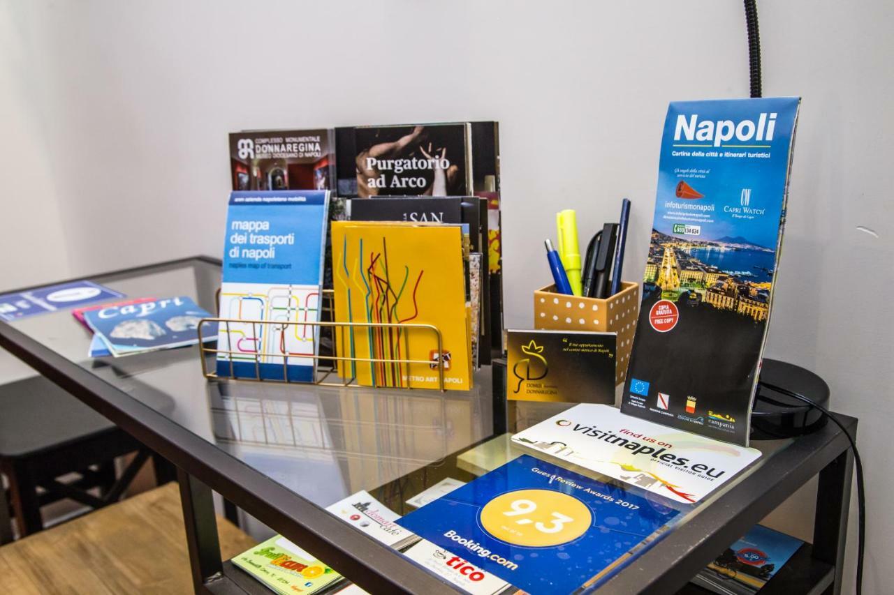 Domus Donnaregina Apartments Naples Luaran gambar