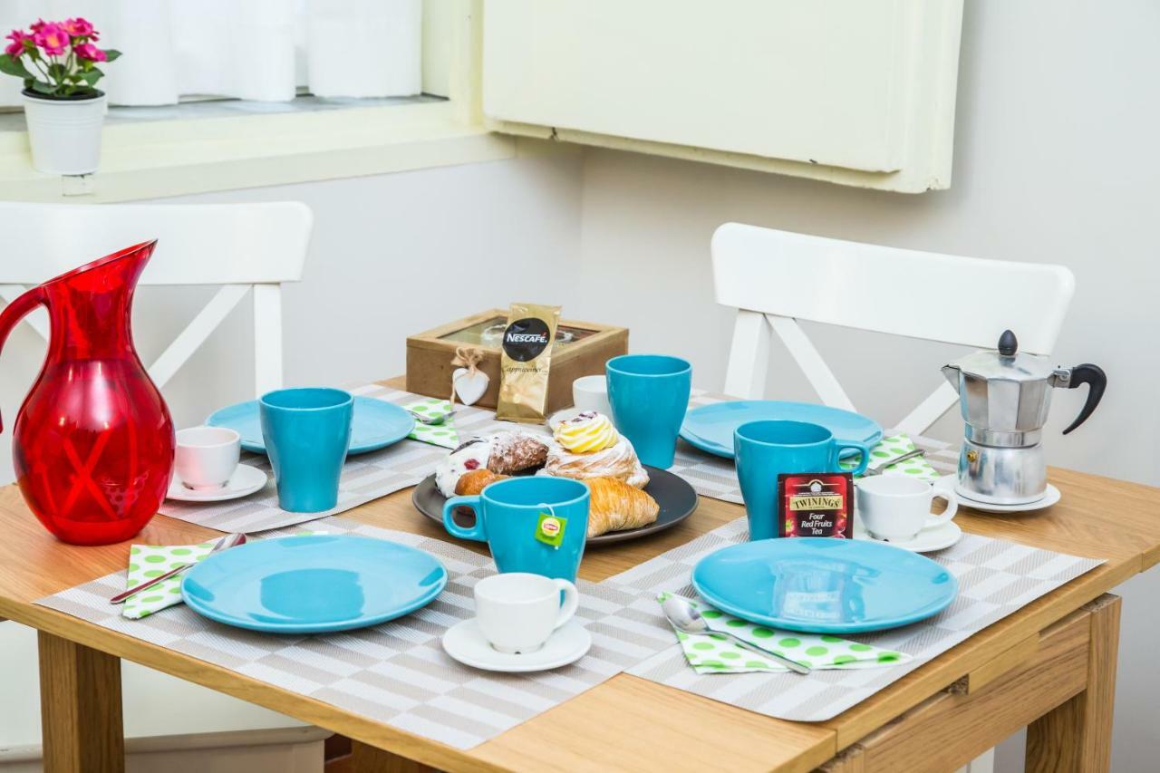 Domus Donnaregina Apartments Naples Luaran gambar