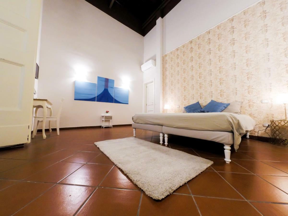 Domus Donnaregina Apartments Naples Luaran gambar