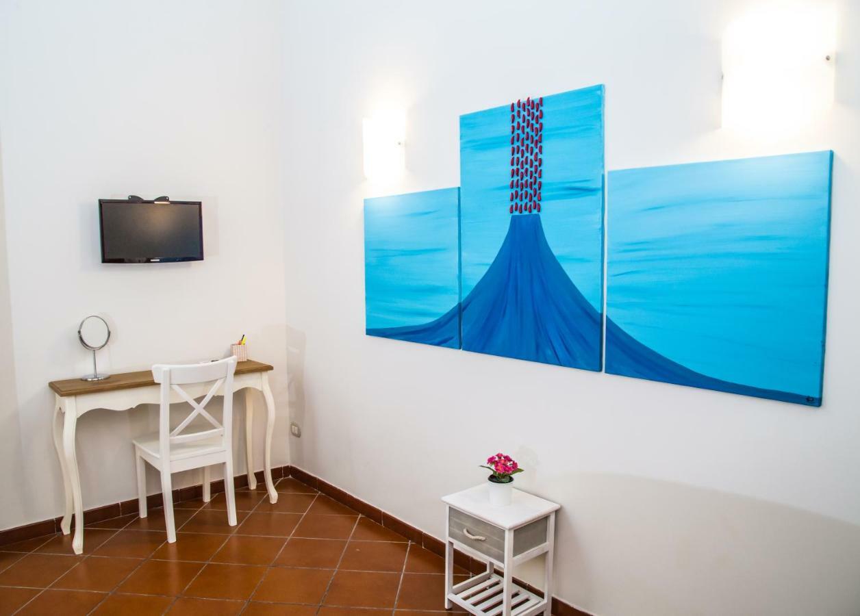 Domus Donnaregina Apartments Naples Luaran gambar