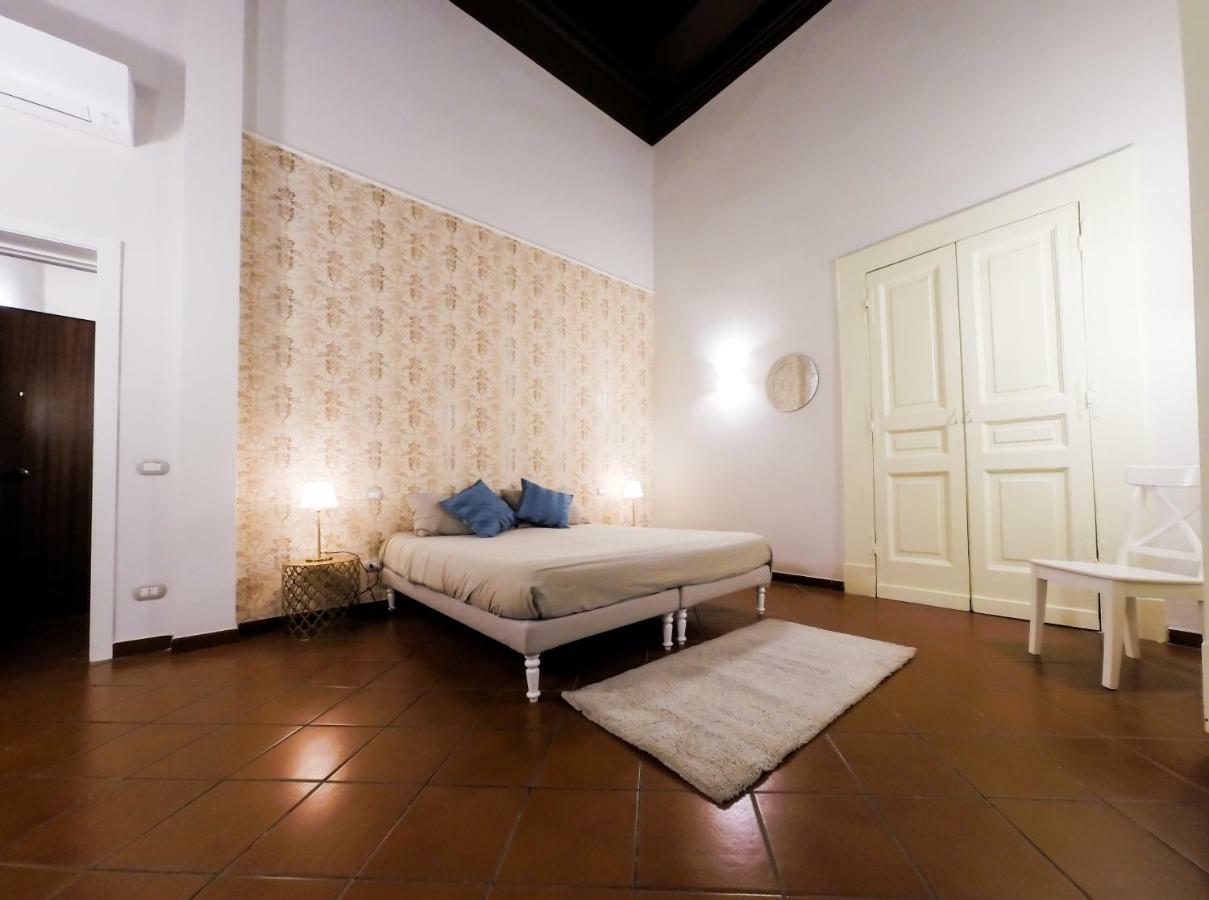Domus Donnaregina Apartments Naples Luaran gambar